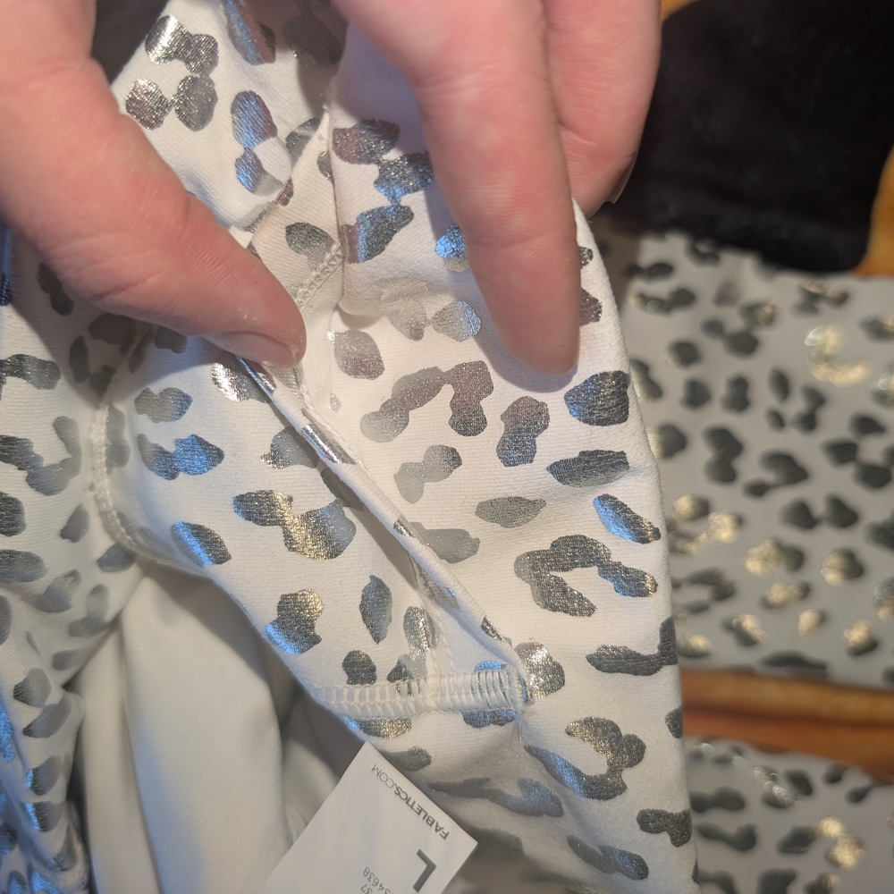 Fabletics Yoga/Exercise Set - Picture 5 of 5